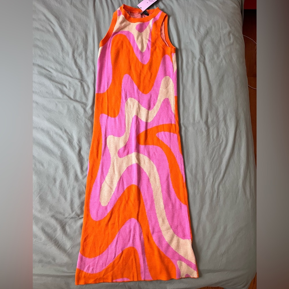 *NEW WITH TAGS* Wild Fable funky print body con maxi dress size S